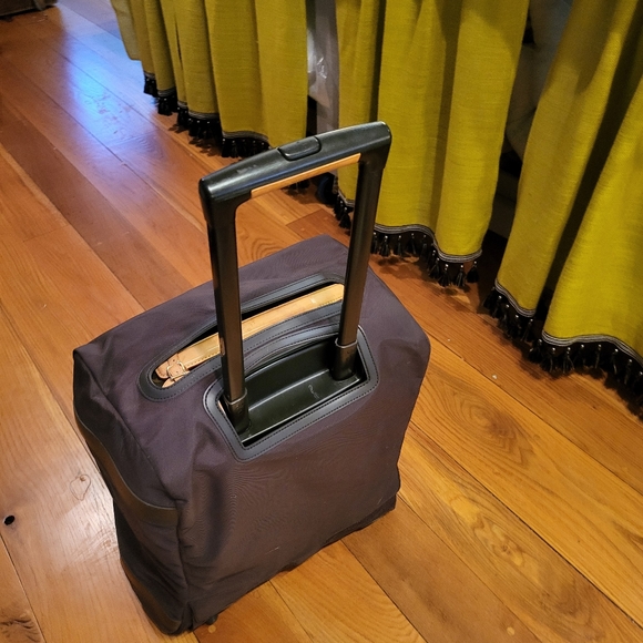 Louis Vuitton Pegase carry on - Picture 15 of 16